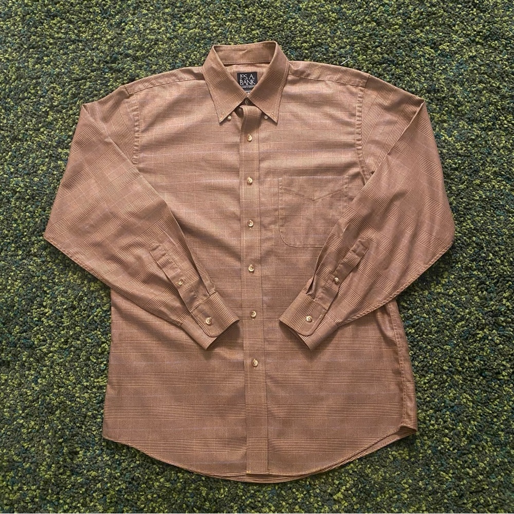 Jos A Bank Traveler's Collection Checkered Button Down Shirt Medium (Runs Big)